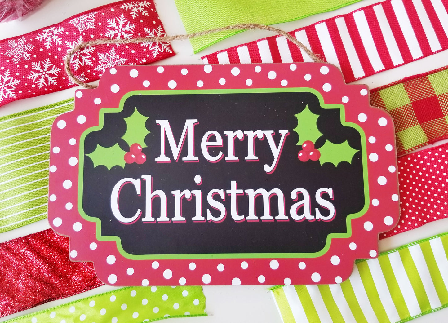 Merry Christmas Wreath Kit | Red Lime - Designer DIY