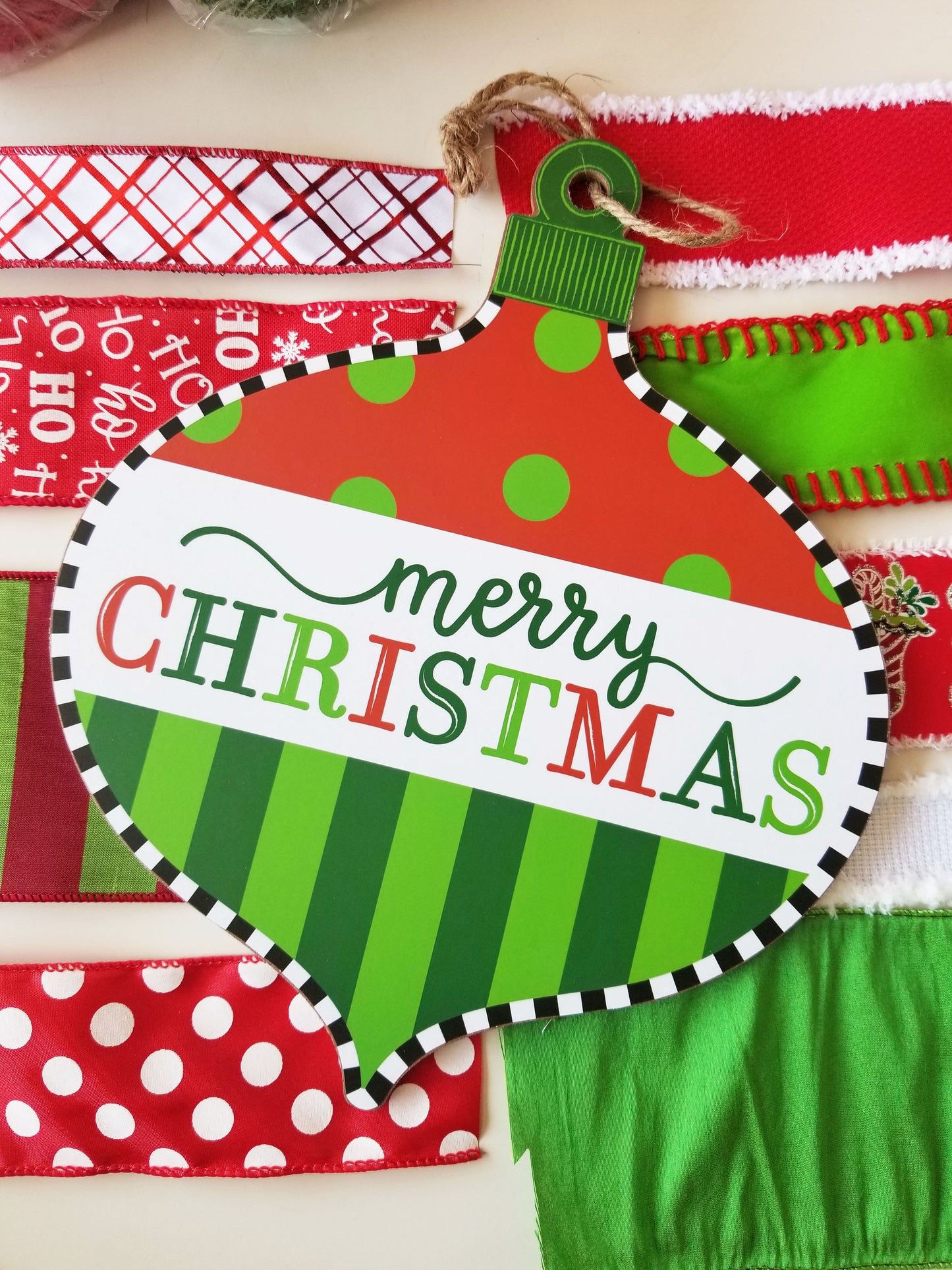 Merry Christmas Wreath Kit | Christmas Ornament - Designer DIY