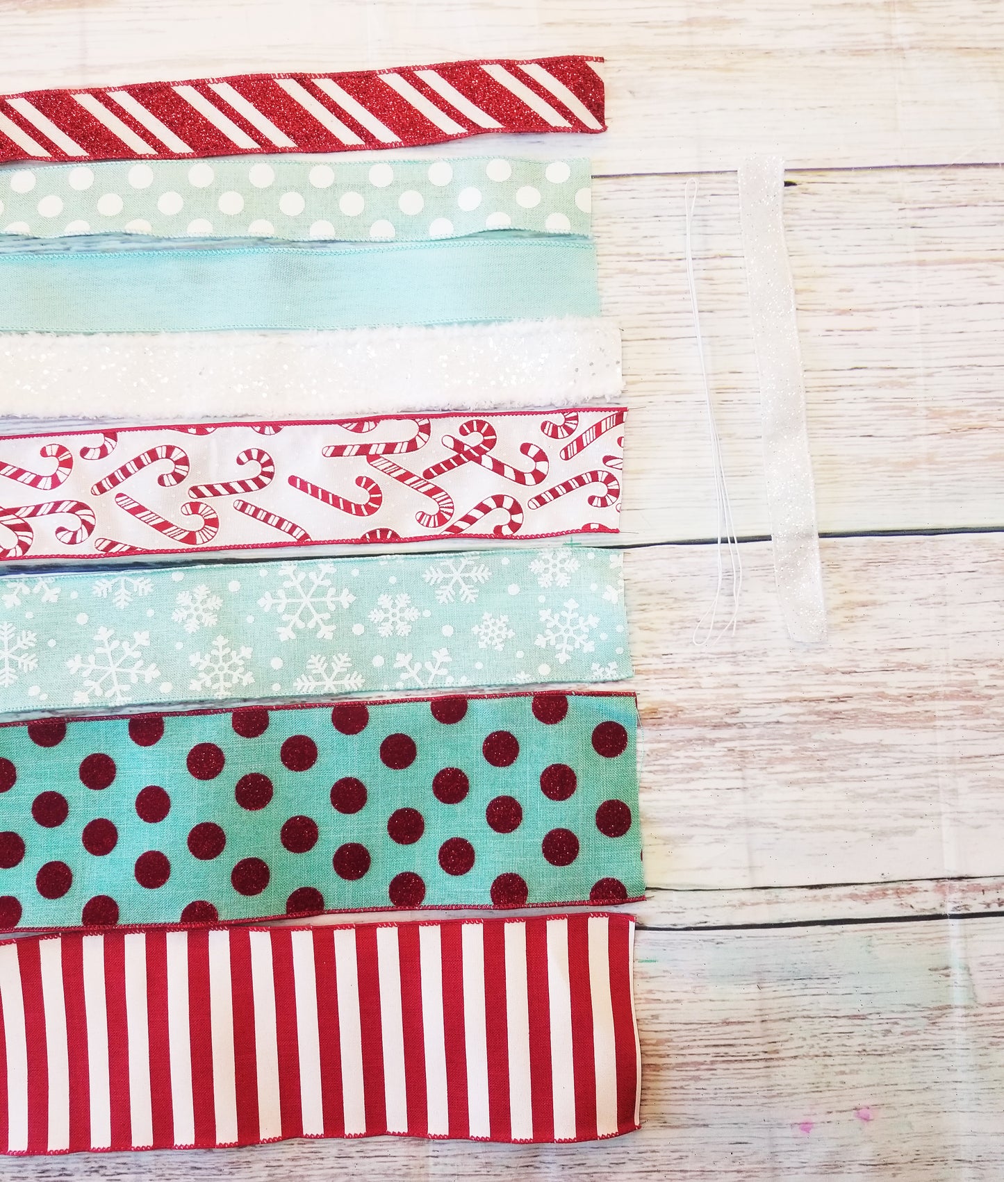 Candy Cane Christmas Bow Making Kit | Advanced - Designer DIY