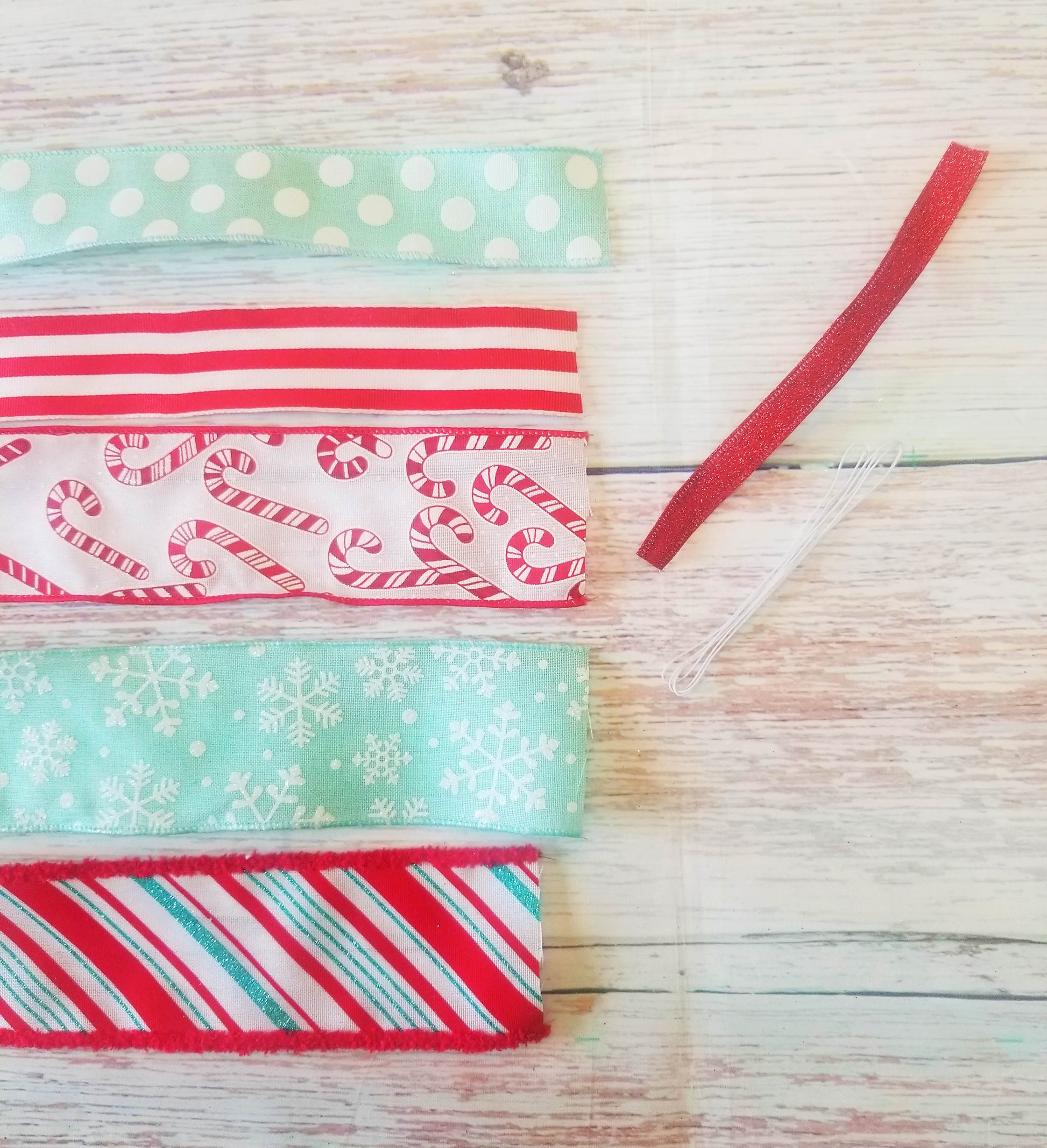 Christmas Bow Kit | Red & Mint - Designer DIY