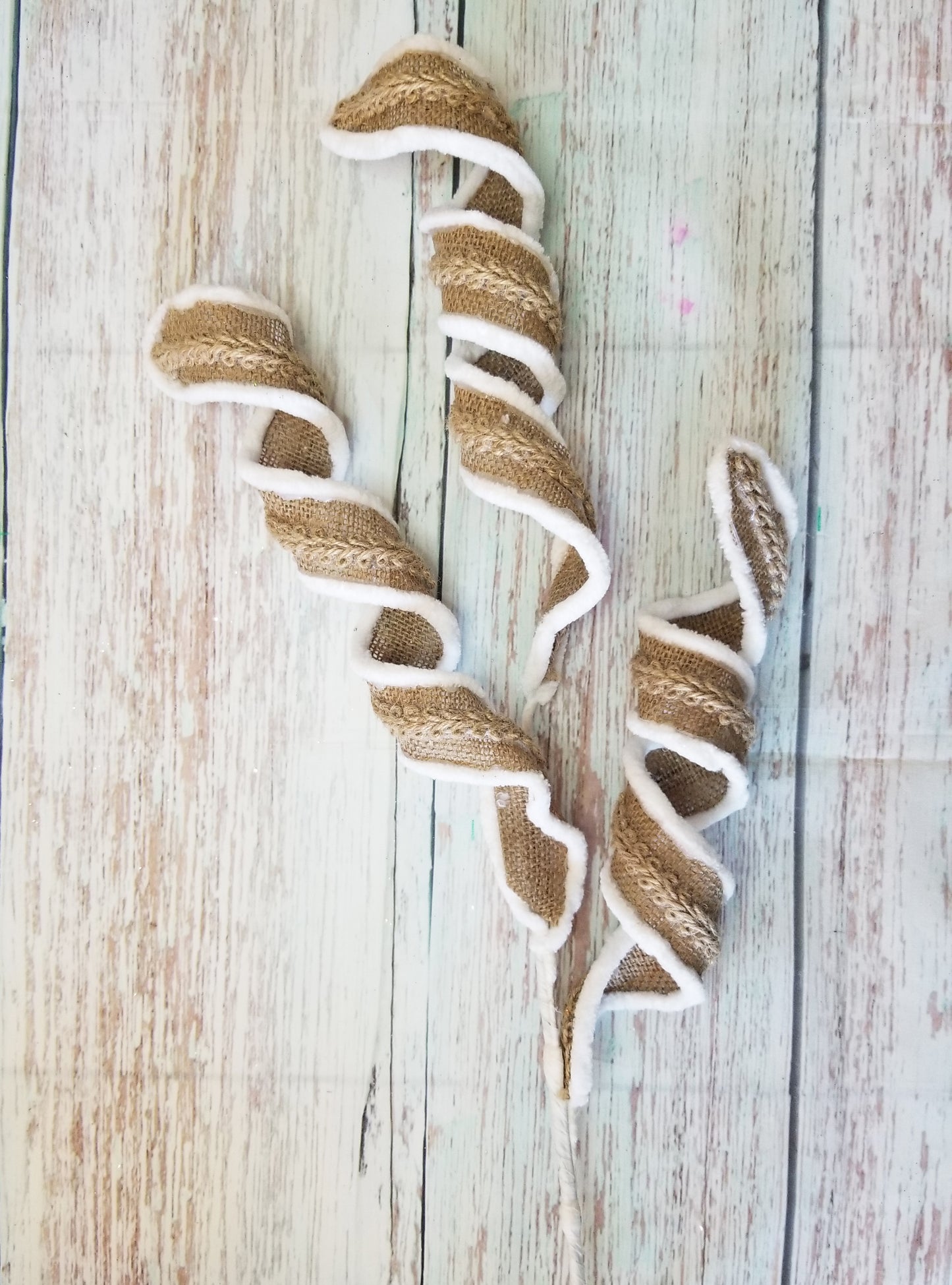 Burlap Curl Pick - Designer DIY
