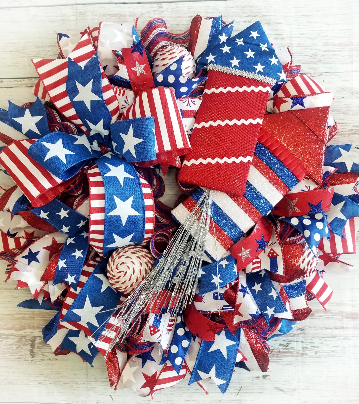 Firecracker Wreath | Patriotic Wreath - Designer DIY