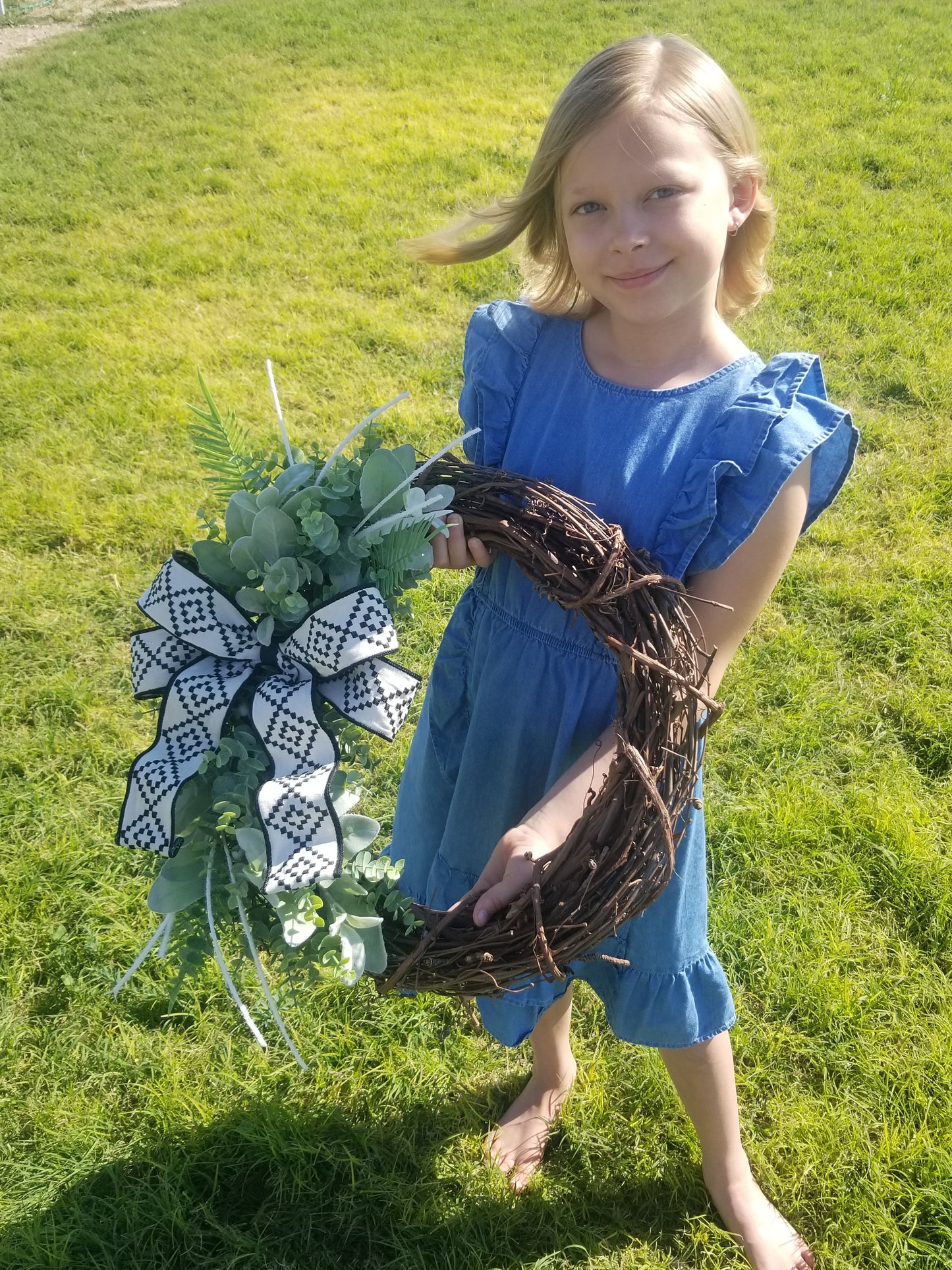 Greenery Wreath for Door - Designer DIY