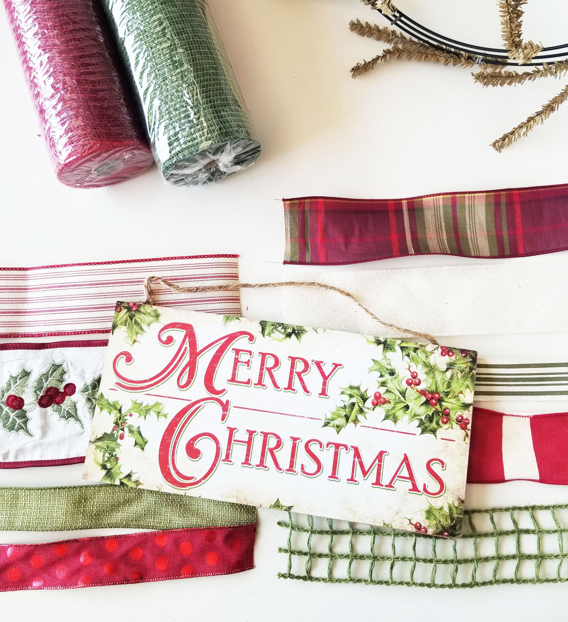 Christmas Wreath Making Kit | Merry Christmas - Designer DIY