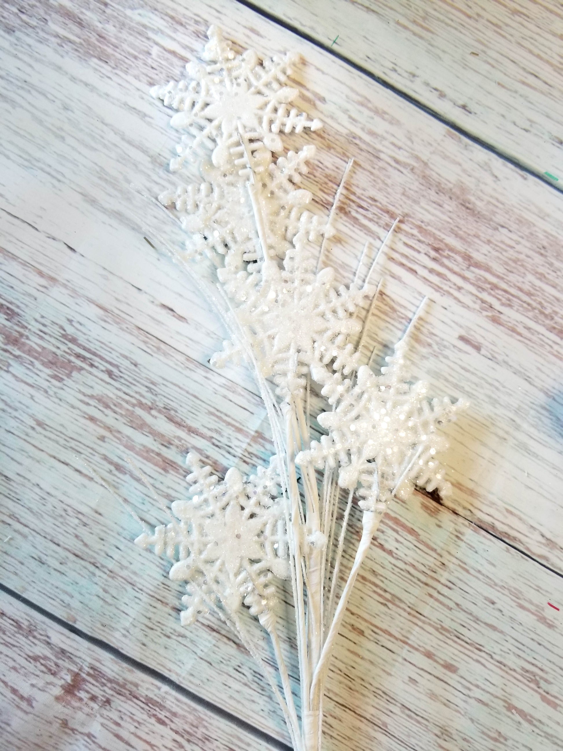 Winter Snowflake Wreath Making Kit - Designer DIY