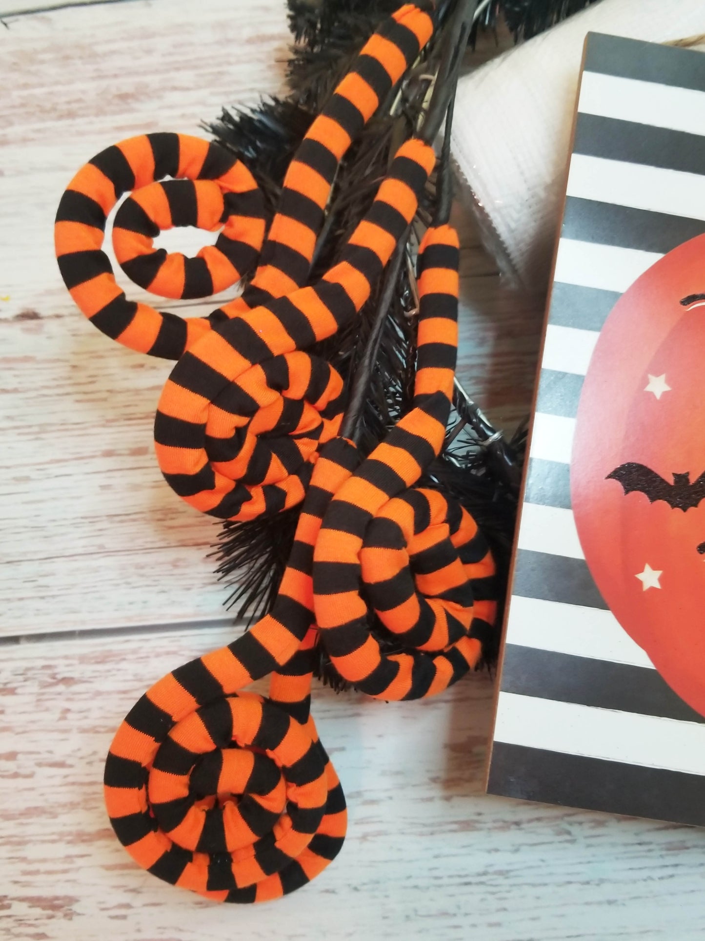 Halloween Wreath Kit | Trick or Treat