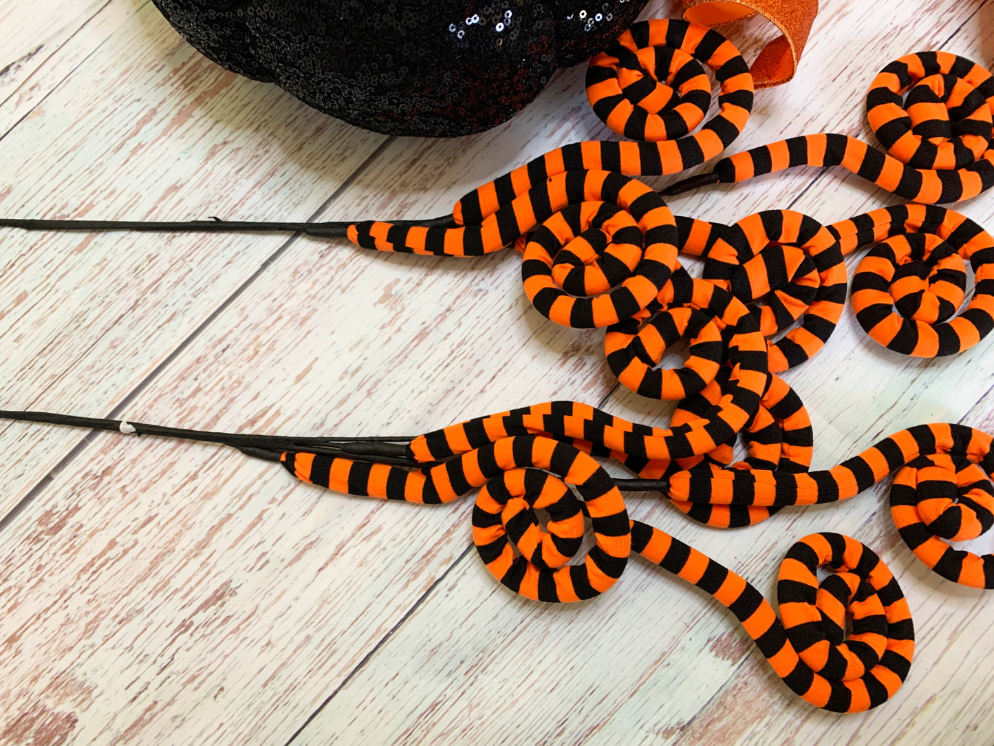 Halloween Showstopper Wreath Kit | Orange and Black