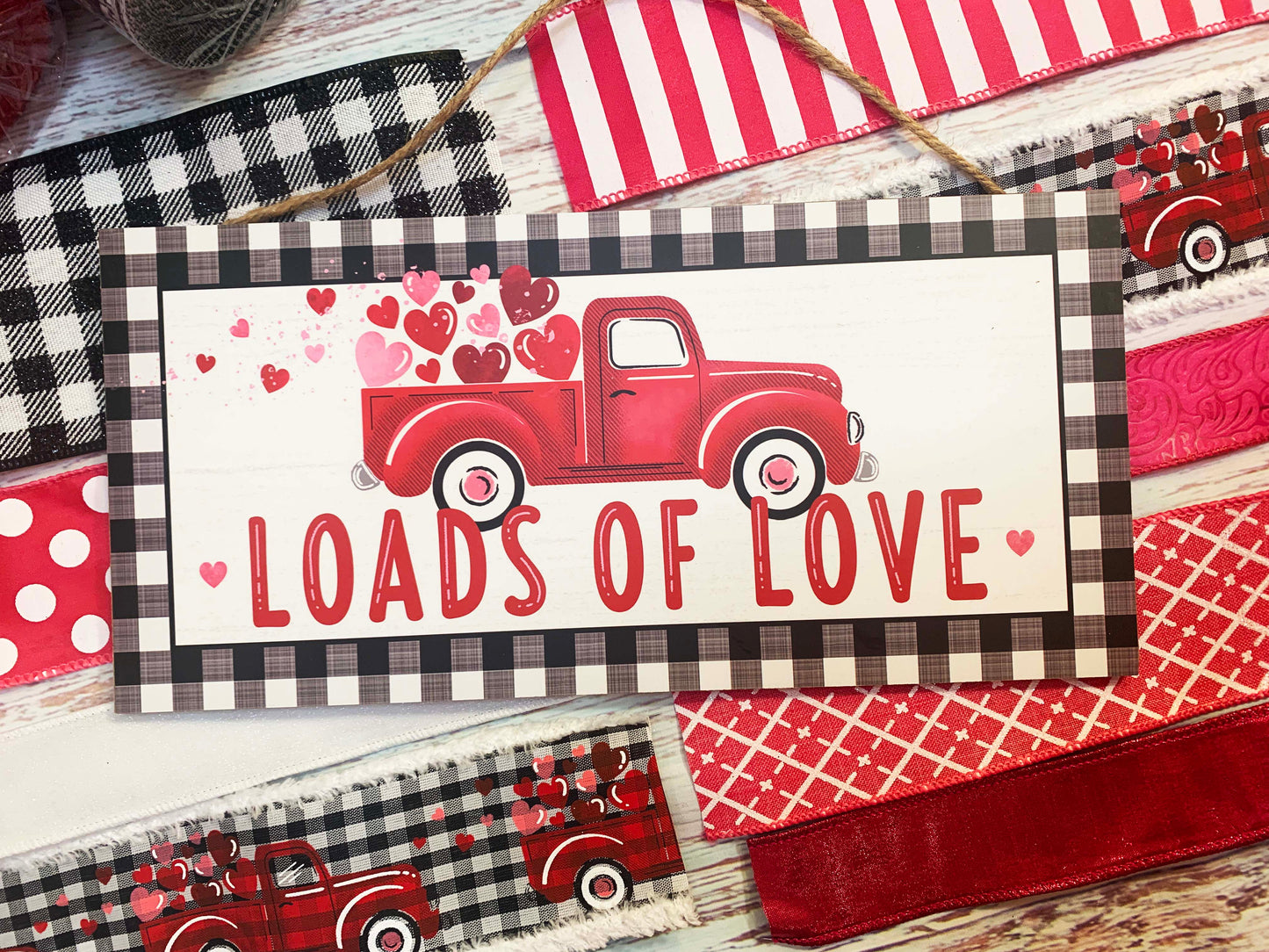 Valentine Wreath Kit | Valentine's Truck