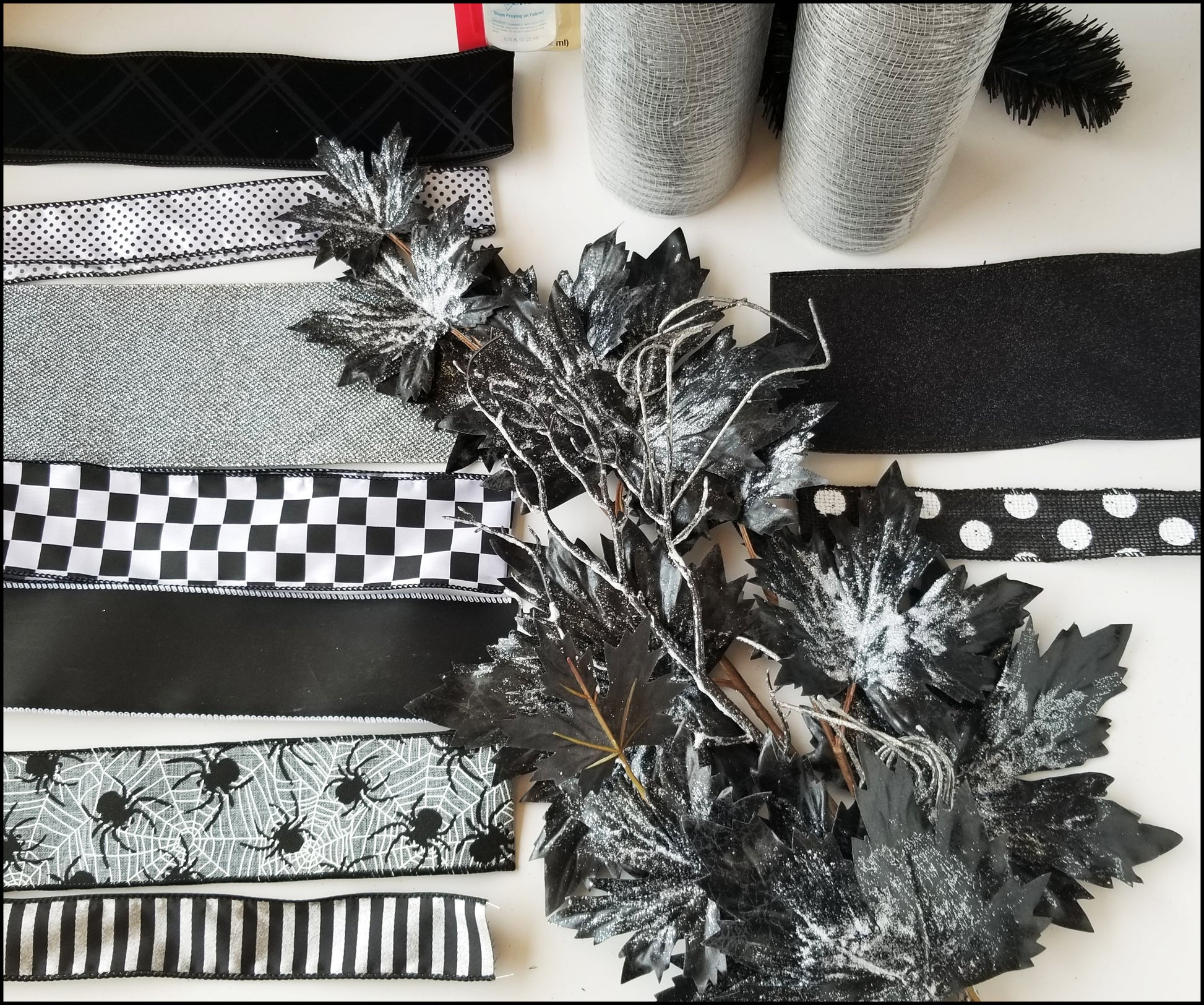 Black & Gray Halloween DIY Wreath Kit - Designer DIY