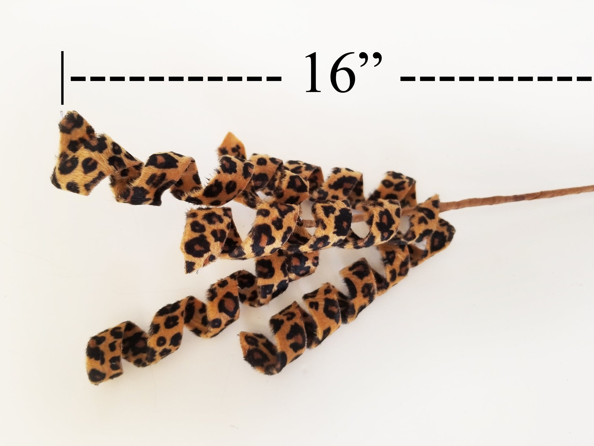 Leopard Curl Pick - Designer DIY