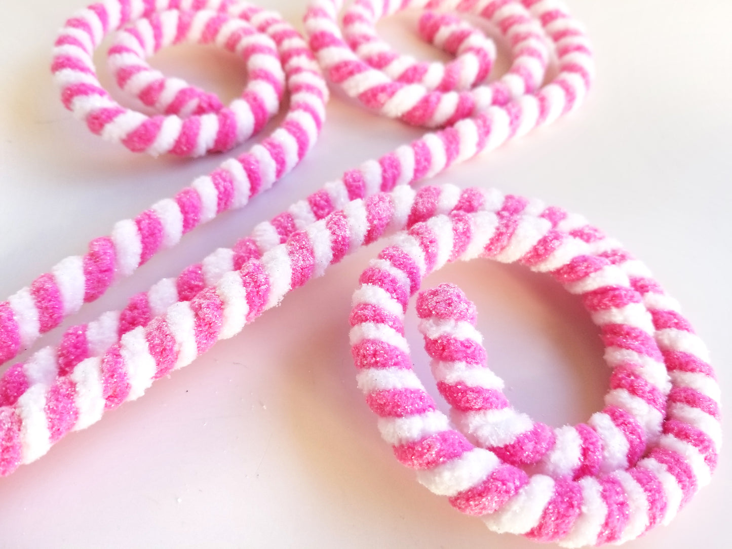 Pink & White Glitter Curl Pick - Designer DIY