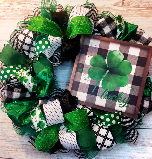 St. Patrick's Day Mesh Wreath - Designer DIY