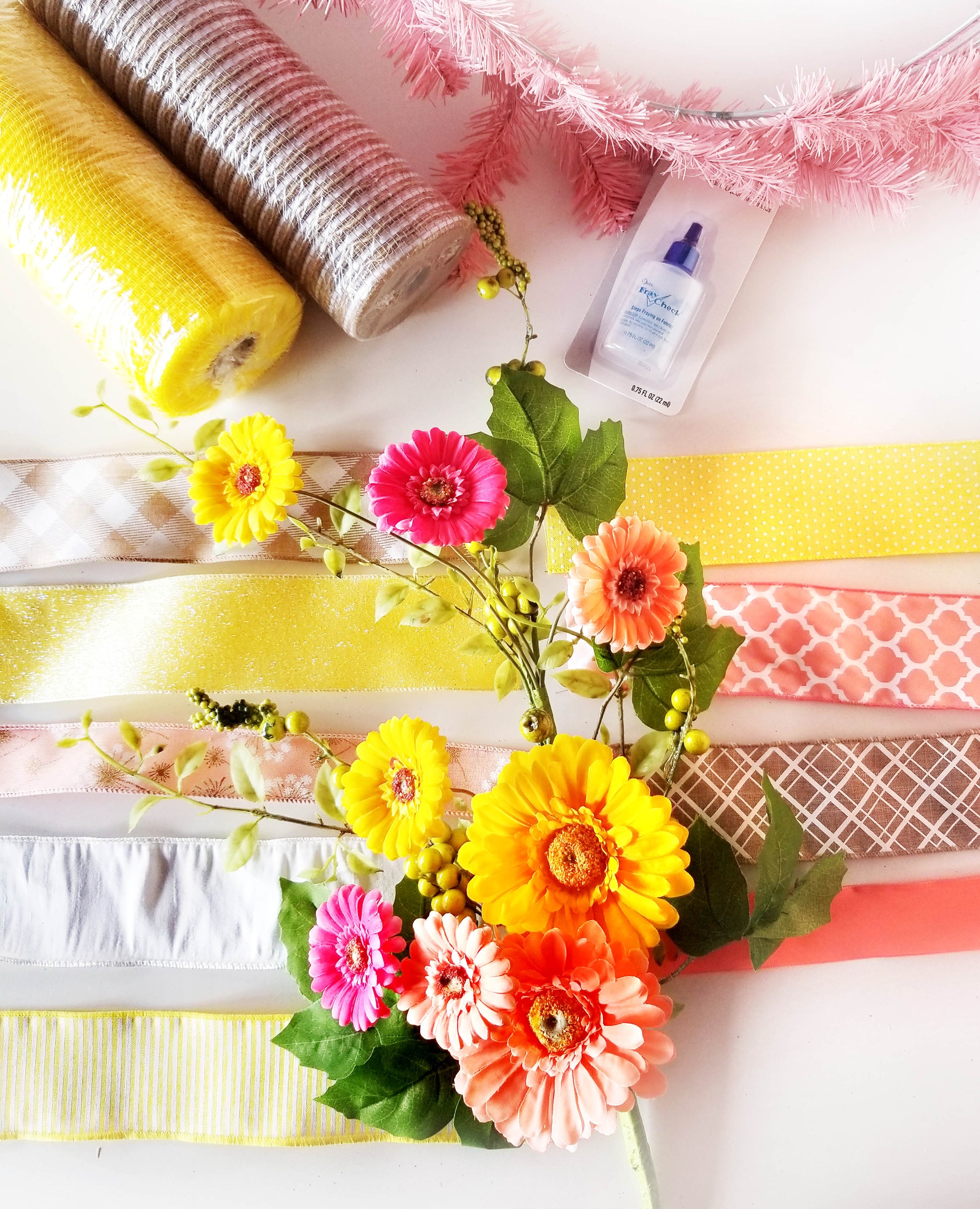 Bright Daisy Wreath Kit - Designer DIY