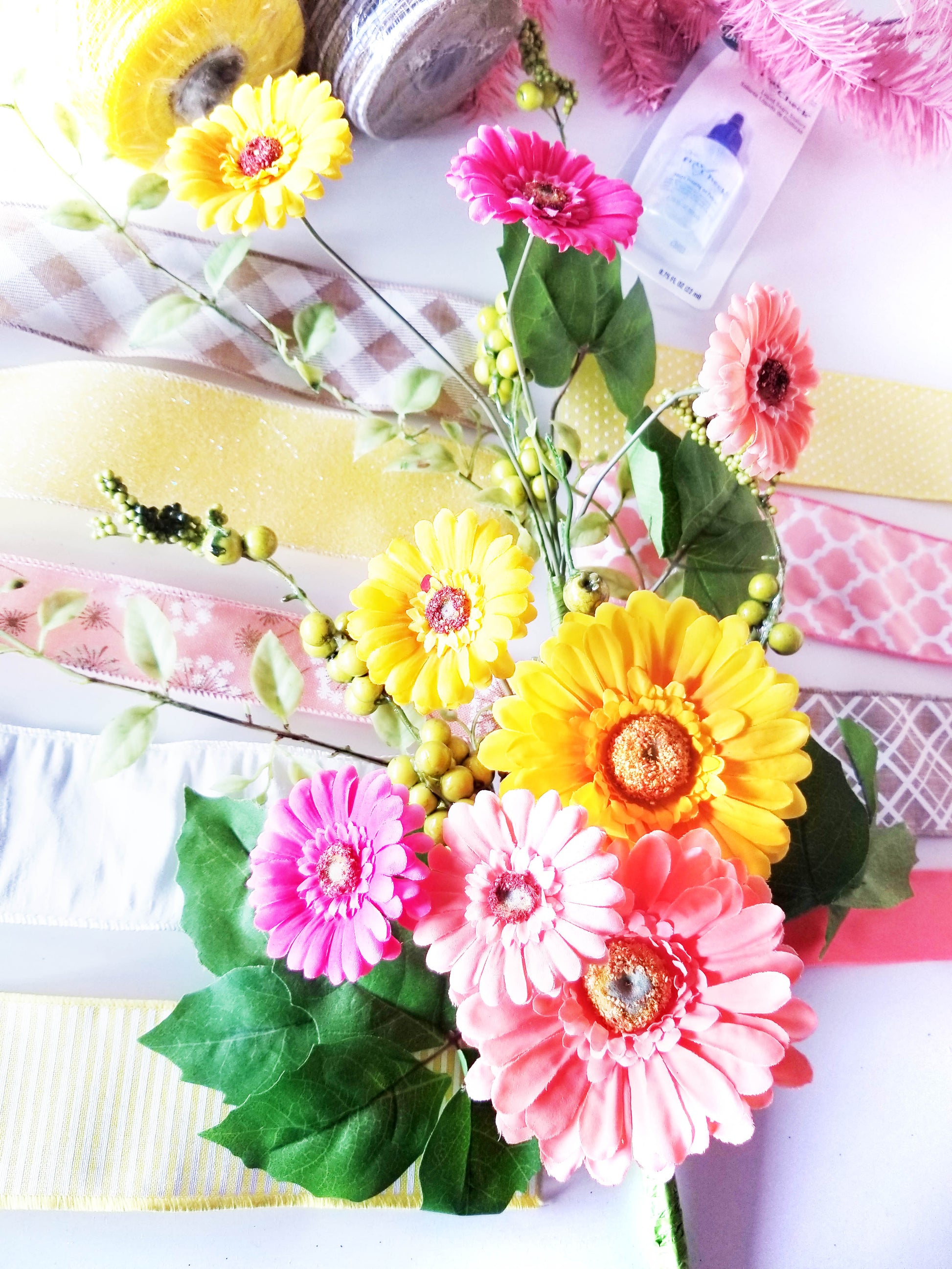 Bright Daisy Wreath Kit - Designer DIY